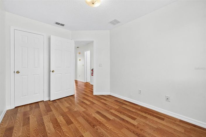 Image No.44-3 Bed Townhouse for sale