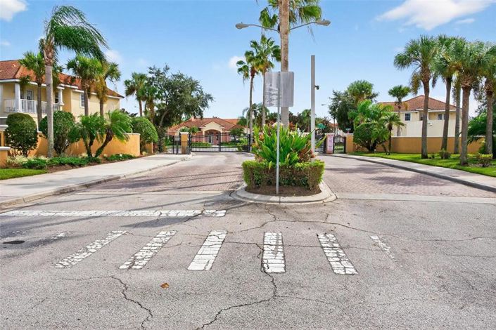 Image No.55-3 Bed Townhouse for sale