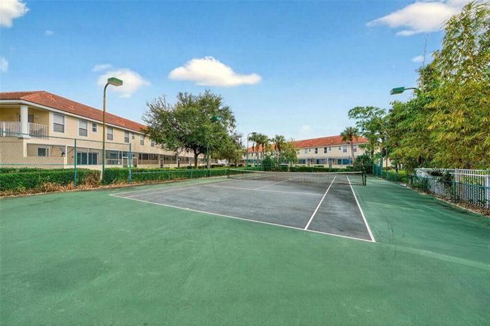 Image No.58-3 Bed Townhouse for sale