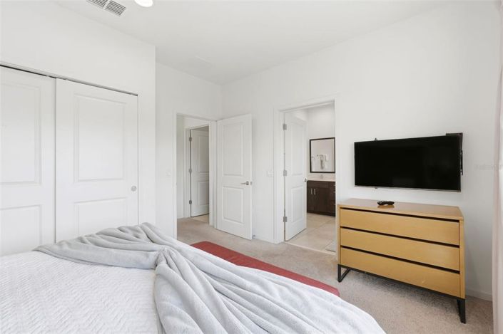 Image No.23-3 Bed Townhouse for sale