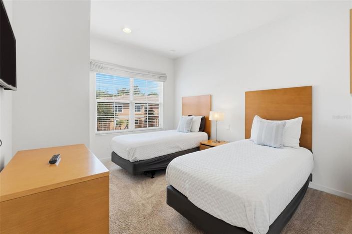 Image No.26-3 Bed Townhouse for sale