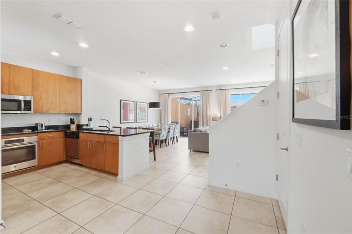 Image No.4-3 Bed Townhouse for sale