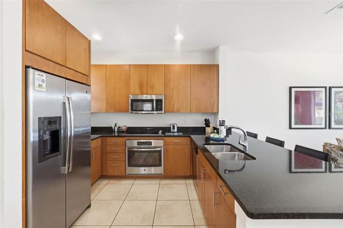 Image No.5-3 Bed Townhouse for sale