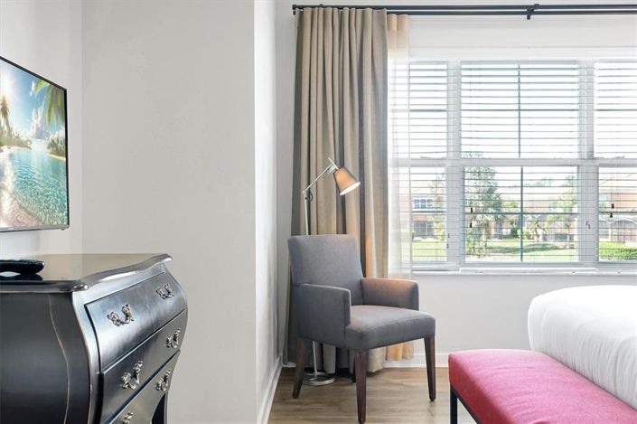 Image No.25-2 Bed Townhouse for sale