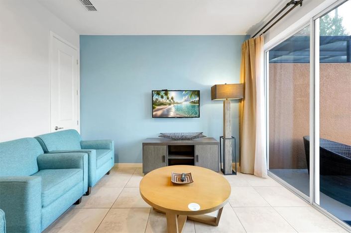 Image No.6-2 Bed Townhouse for sale