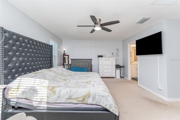 Image No.11-4 Bed Townhouse for sale