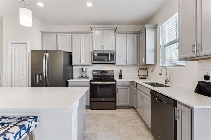 Image No.4-3 Bed Townhouse for sale