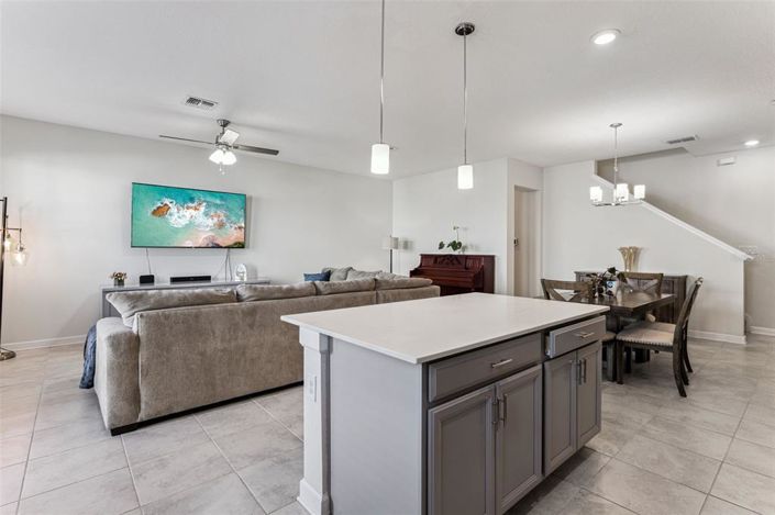 Image No.6-3 Bed Townhouse for sale