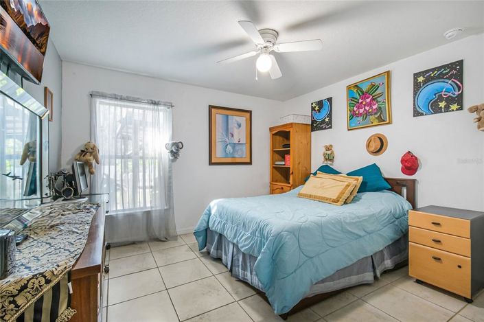 Image No.6-3 Bed House for sale