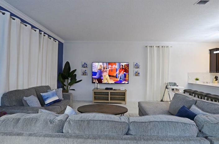 Image No.24-8 Bed House for sale