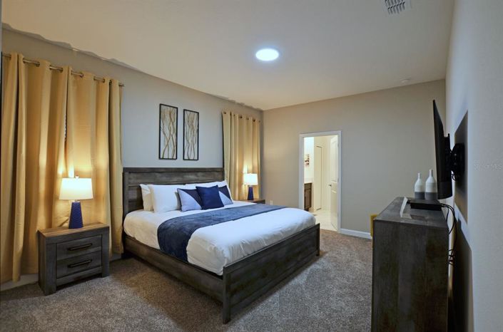 Image No.26-8 Bed House for sale