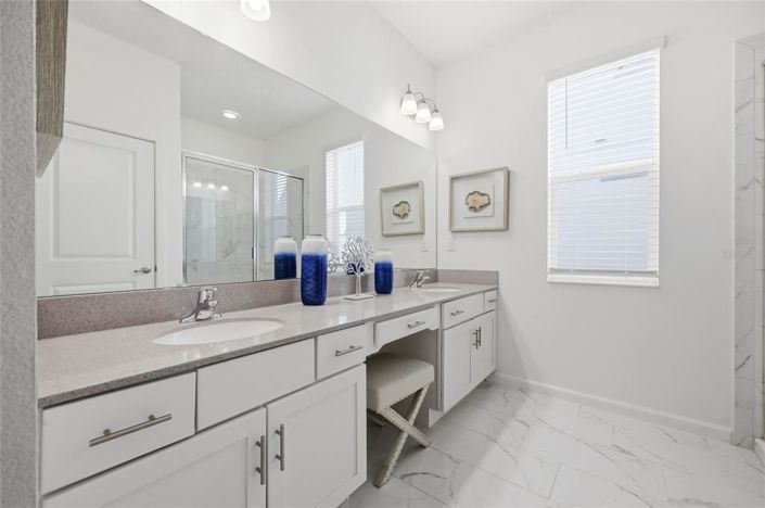 Image No.11-6 Bed House for sale