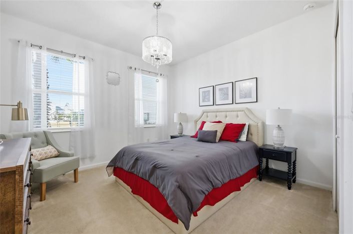 Image No.13-6 Bed House for sale