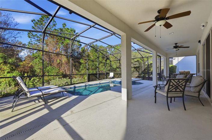 Image No.26-6 Bed House for sale