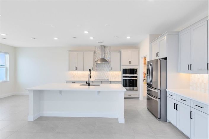 Image No.3-4 Bed House for sale