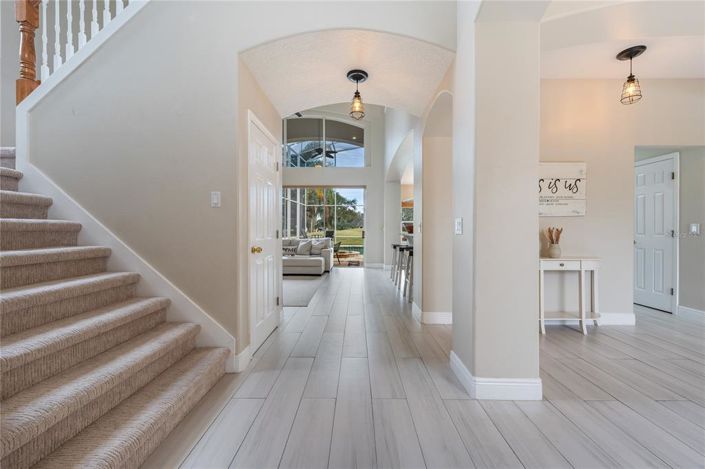 Image No.3-4 Bed House for sale