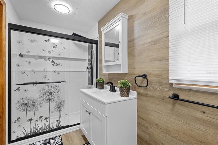 Image No.27-4 Bed House for sale