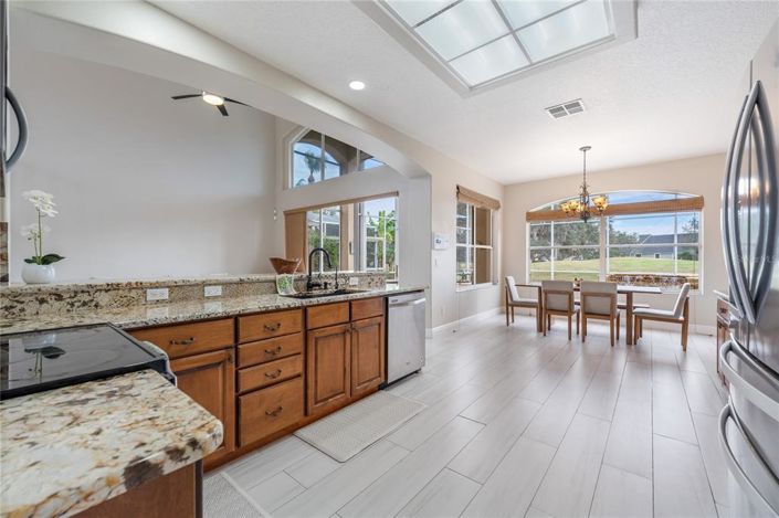 Image No.6-4 Bed House for sale