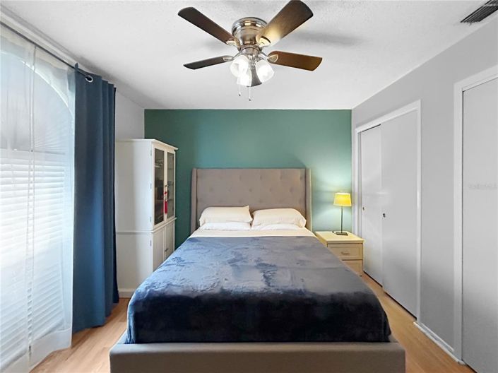 Image No.13-4 Bed Townhouse for sale