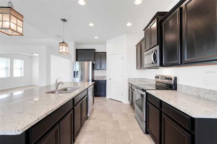 Image No.13-4 Bed House for sale