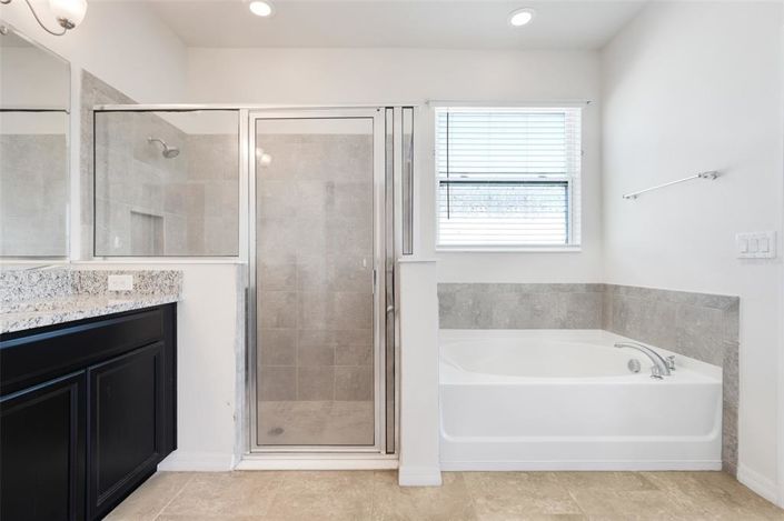 Image No.20-4 Bed House for sale