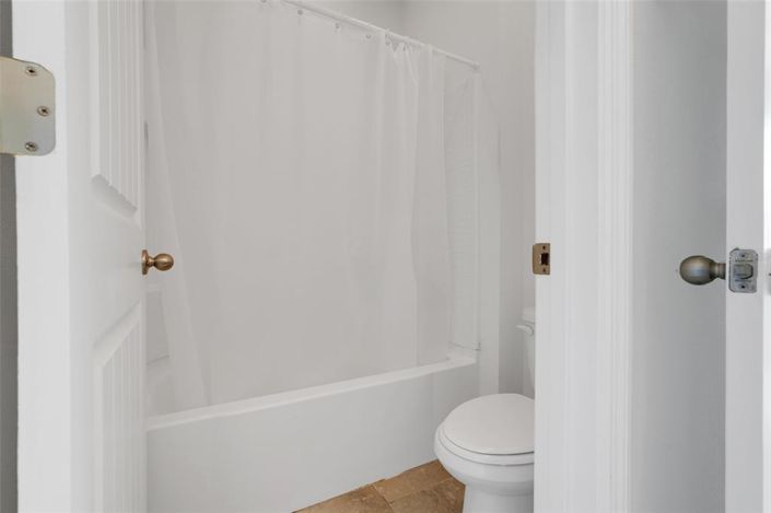 Image No.26-4 Bed House for sale