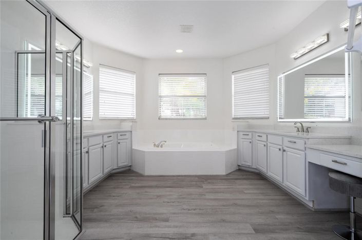 Image No.29-5 Bed House for sale