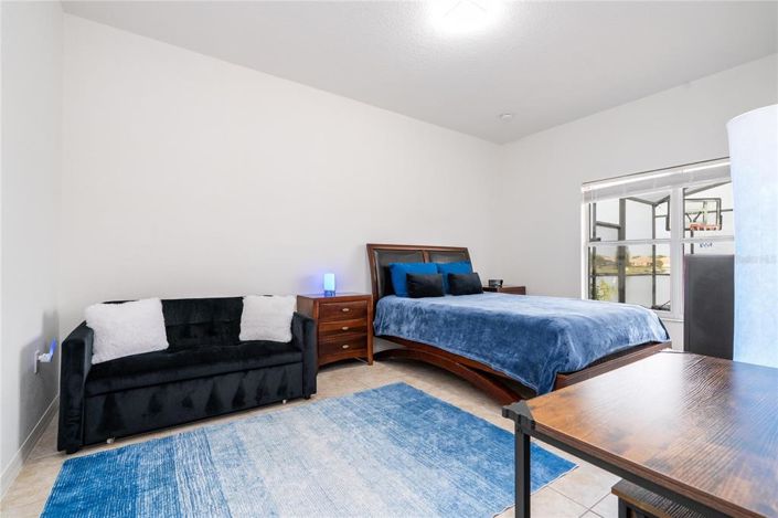 Image No.35-5 Bed House for sale