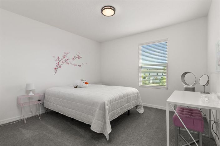 Image No.23-4 Bed Townhouse for sale