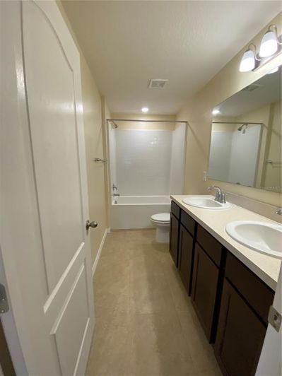 Image No.23-3 Bed Townhouse for sale