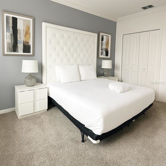 Image No.17-5 Bed House for sale