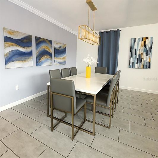 Image No.6-5 Bed House for sale