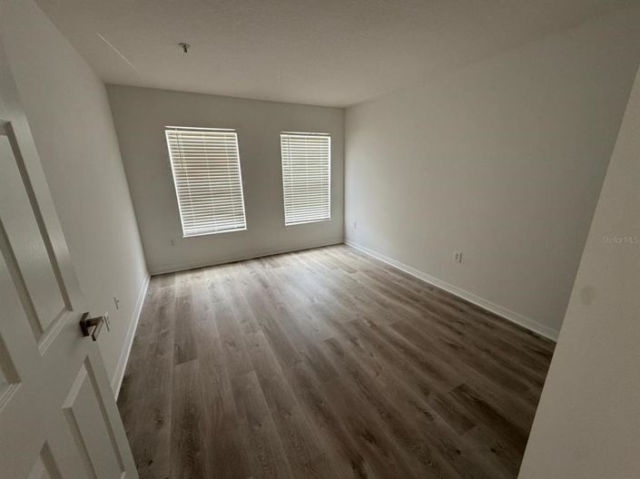 Image No.25-3 Bed Apartment for sale