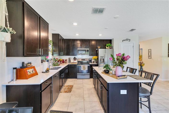 Image No.8-4 Bed House for sale