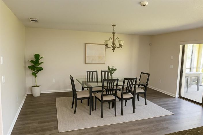 Image No.6-5 Bed House for sale