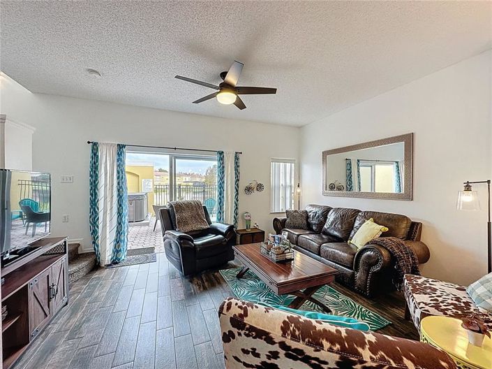 Image No.13-3 Bed Townhouse for sale