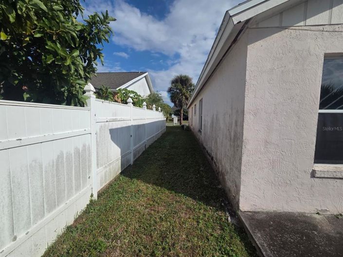 Image No.20-4 Bed House for sale