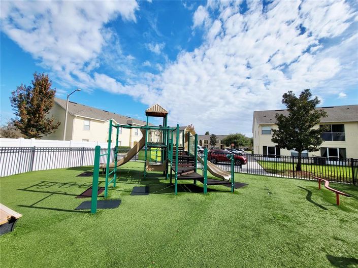 Image No.13-3 Bed Apartment for sale