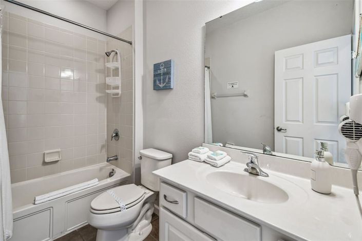 Image No.31-7 Bed House for sale