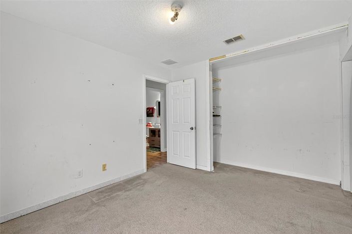 Image No.34-3 Bed House for sale