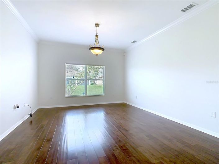 Image No.12-4 Bed House for sale