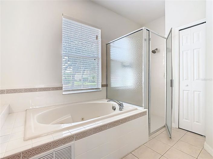 Image No.21-4 Bed House for sale