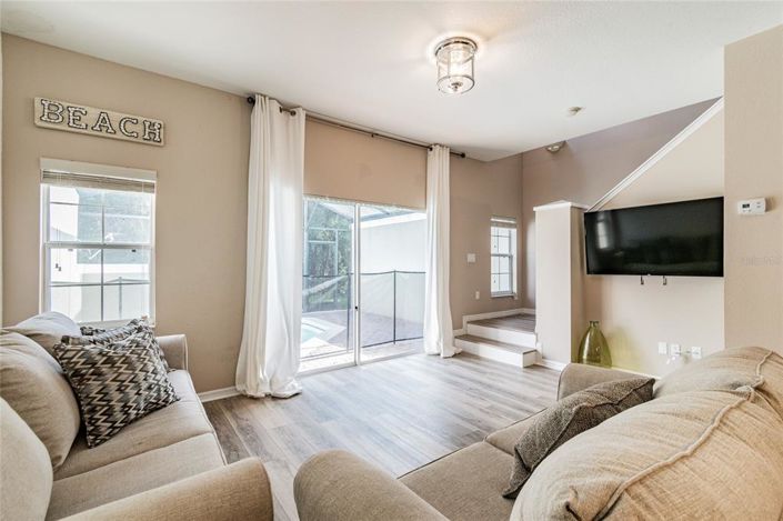 Image No.8-3 Bed Townhouse for sale