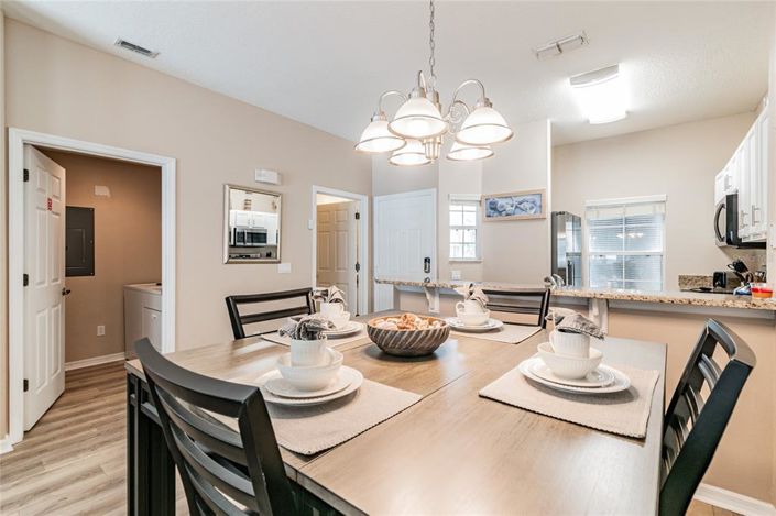 Image No.9-3 Bed Townhouse for sale