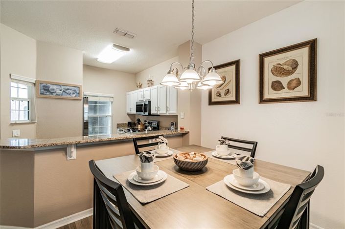 Image No.10-3 Bed Townhouse for sale