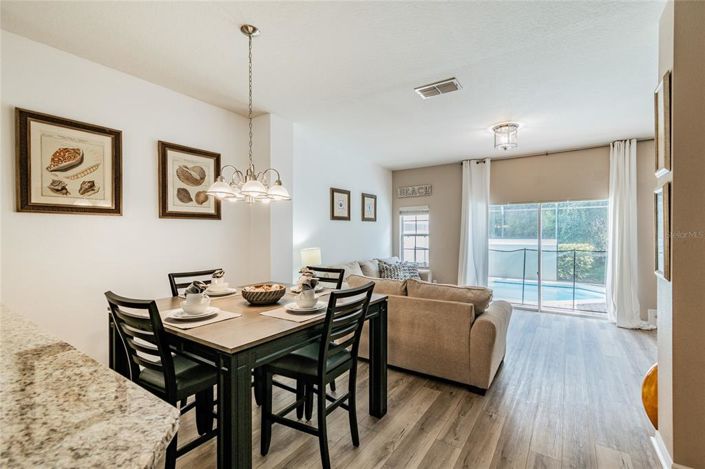 Image No.11-3 Bed Townhouse for sale