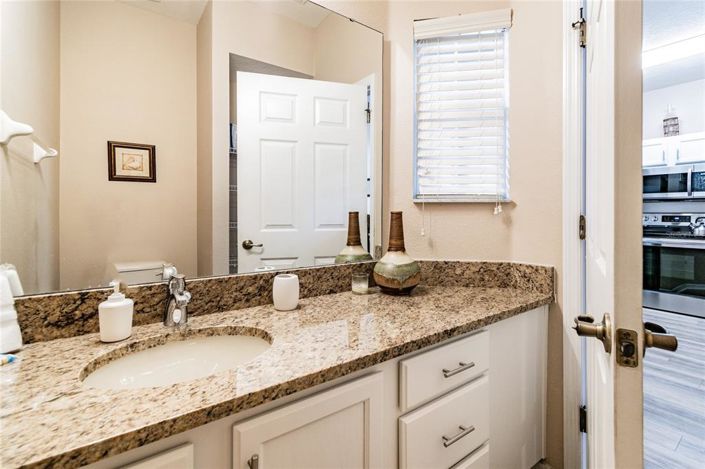 Image No.22-3 Bed Townhouse for sale