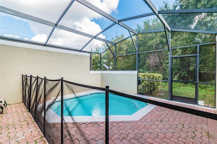 Image No.24-3 Bed Townhouse for sale