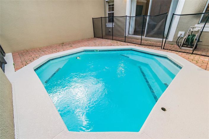 Image No.25-3 Bed Townhouse for sale