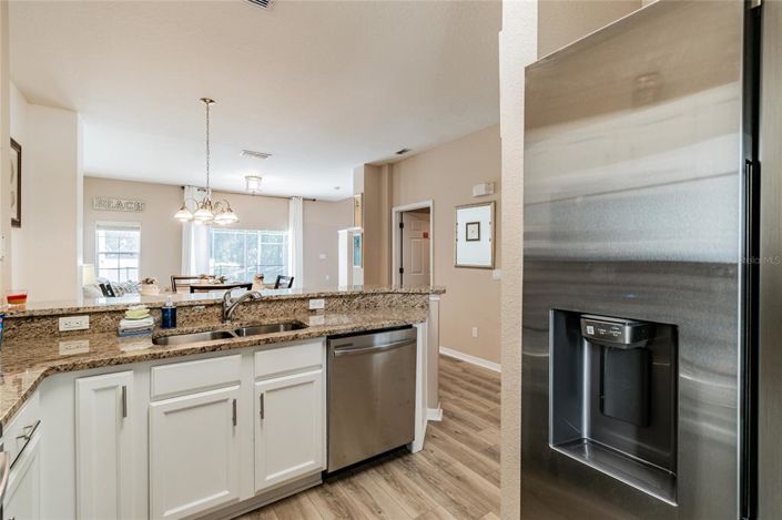 Image No.4-3 Bed Townhouse for sale